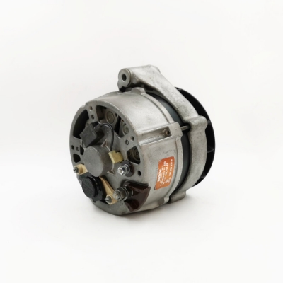 Preview: Lichtmaschine für Porsche 924, Bj.76-85, 75A, überholt im Tausch, Kaution 119,00 Euro (inkl. MwSt.)        068903017D, 0120469551