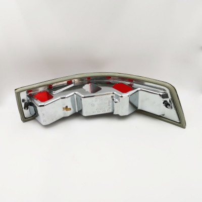 Preview: Heckleuchte, links, USA, für Porsche 911/912 Bj.65-68, original Produktion, Bosch, Gehäuse Metall        90163140301