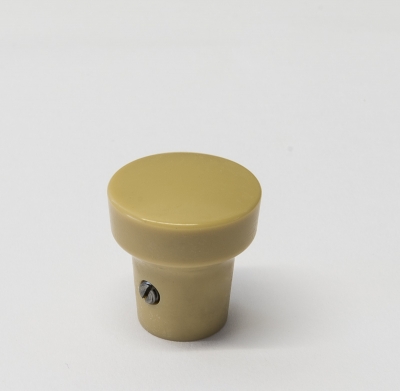 Schalterknopf beige, mittel mit Messingbüchse 6,0 mm und Sicherungsschraube M3,5 für Radio  ECK 9060 B